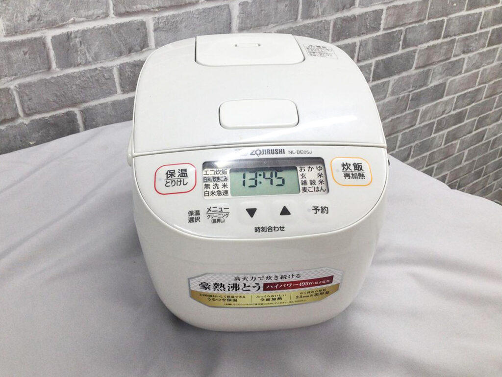 炊飯器 マイコン式 3合炊き