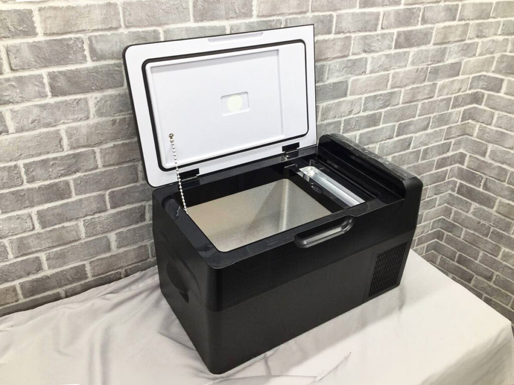 車載用 ポータブル冷凍冷蔵庫 22L